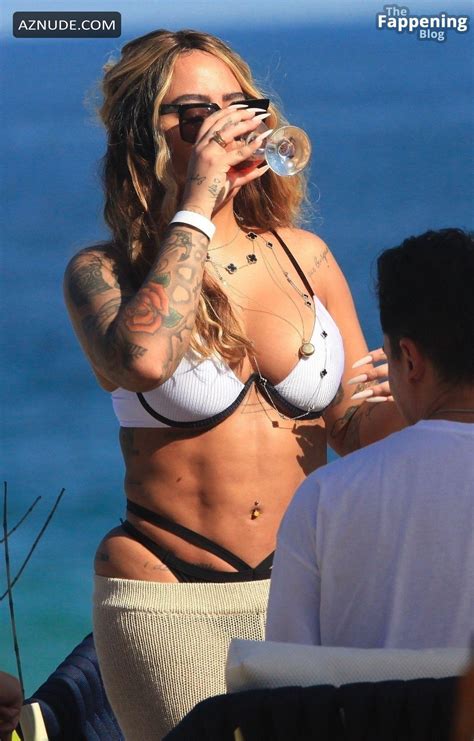 Rafaella Santos Sexy Spotted Showing Off Her Voluptuous Bikini Body At The Beach In Rio De