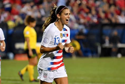 Alex Morgan Named As U S Soccer Female Player Of The Year Nominee