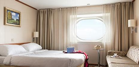 Baltic Queen ferry cabins and suites | CruiseMapper