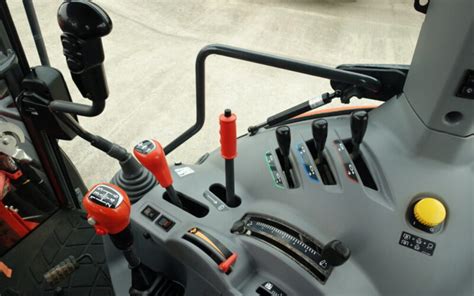 Kubota M5111 And Loader D And A Kidd