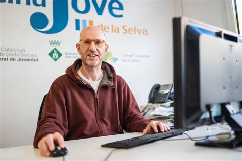 Xavier Amat T Cnic De L Oficina Jove De La Selva A La Joventut Els