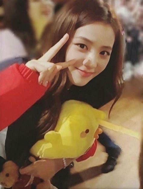 Hourly Jisoo On Twitter 지수 Jisoo Blackpink… Jennie And Rosé