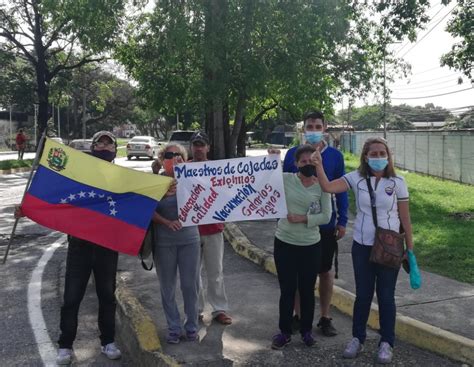 Maestros Protestaron Por Un Plan De Vacunaci N Y Salarios Dignos En