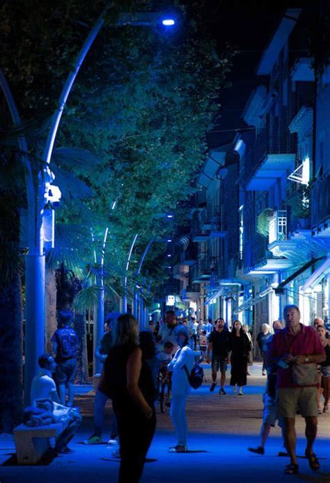 Festa della Bandiera Blu La città si veste di magica luce azzurra