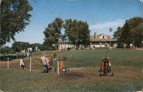 Detroit Country Club Detroit Lakes, MN Postcard