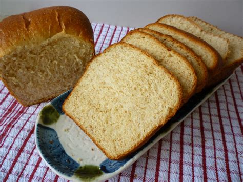 Yin's homemade 盈盈巧手: Wholemeal Toast Bread 全麦土司 (湯種法) - Featured in ...