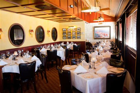 Pappas Bros. Steakhouse - Dallas - The Dining Car - Restaurant in ...