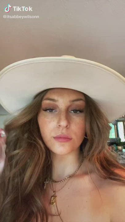 Bikini Tip Scrolller