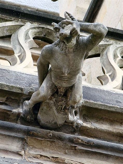 Pin By Darcy Abriel On Gargoyles Gothic Gargoyles Gargoyles Art