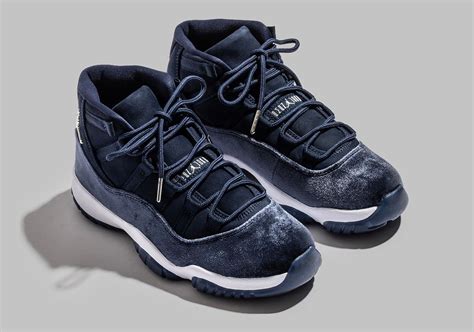 Women's Air Jordan 11 "Midnight Navy" | SneakerNews.com