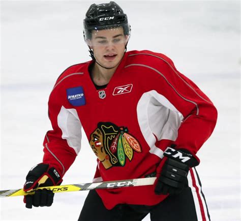 Hockey30 Alex DeBrincat a été trop fort pour les recrues