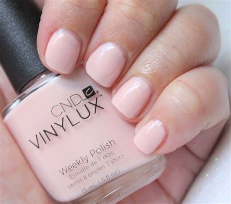 Cnd Vinylux Nude Collection One More Coat