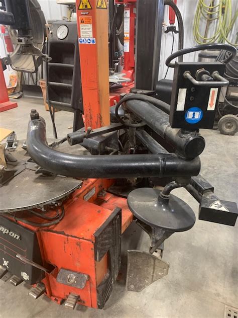 Snap On Tire Changer Model Eewh311a Rim Clamp Proxibid 48 Off