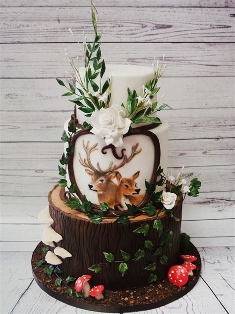 Crafty Cakes Exeter Uk Hand Painted Woodland Theme Wedding Cake