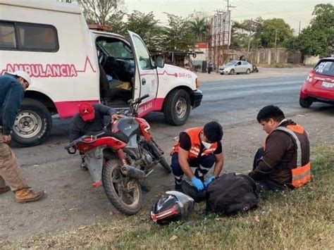 Motociclista Se Impacta Contra Taxi En Tierra Blanca