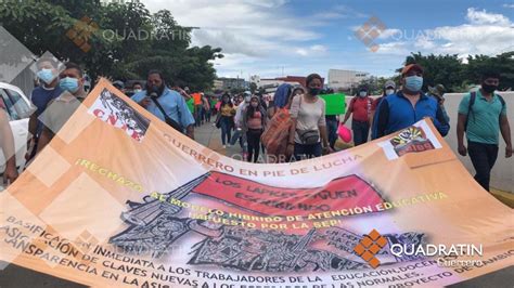 Marchan Y Protestan Maestros De La Ceteg En Chilpancingo