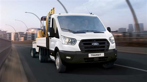 Lanzamiento Ford Transit Chasis Cabina