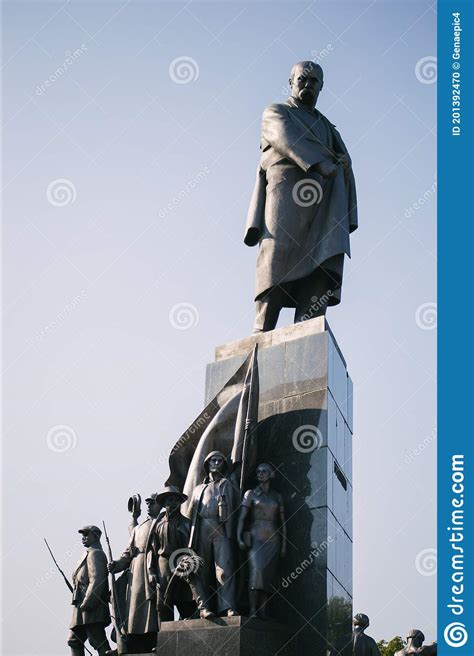 Denkmal Taras Shevchenko In Kharkov Stockfoto Bild Von Verfasser