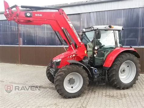 Massey Ferguson 5613 Traktor