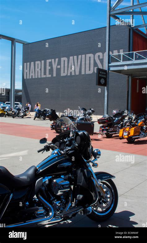 Milwaukee harley davidson museum hi-res stock photography and images ...