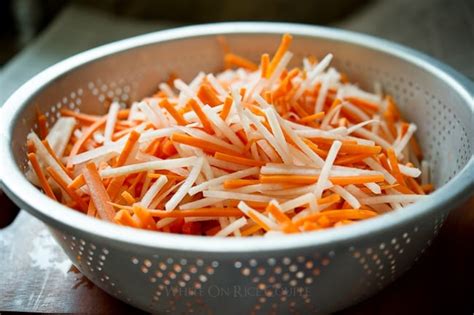 Vietnamese Carrot Daikon Pickles For Vietnamese Recipes Do Chua