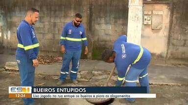 Gazeta Meio Dia Lixo Jogado Na Rua Entope Bueiros E Piora Alagamentos