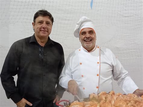 Associa O Sabesp Entrega De Toalhas Noite Da Paella Em Cap O Bonito