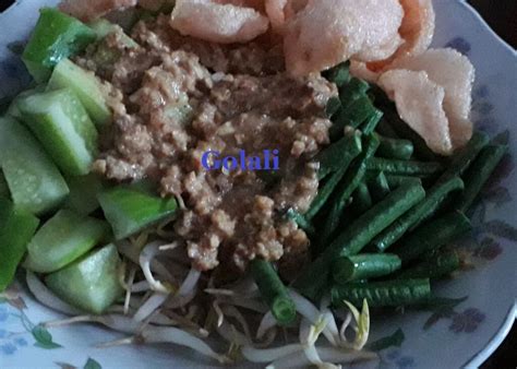 Mengenal Karedok Kuliner Khas Sunda Golaliid