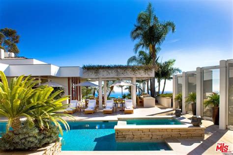 Simon Cowell Is Buying a Malibu Estate for $25 Million | Observer