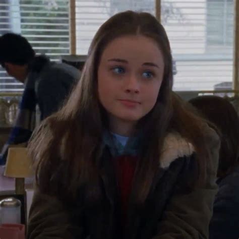 Gilmore Girls Season Lq Icons Pfp Rory Gilmore In Girls Season