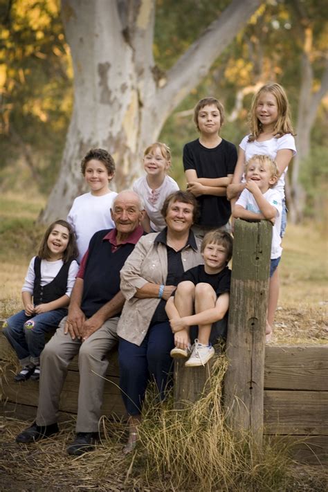 Grandparents & Grandchildren (or Great-Grandchildren) | Cute family photos, Family portrait ...