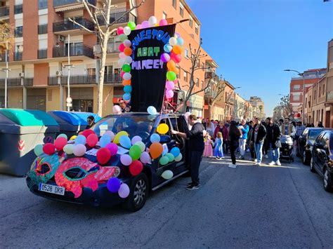 FOTOGALERIA Rua De Carnestoltes De LEscola Abat Marcet 2023