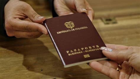 Sacar el pasaporte bajará de precio en octubre en cuánto quedará