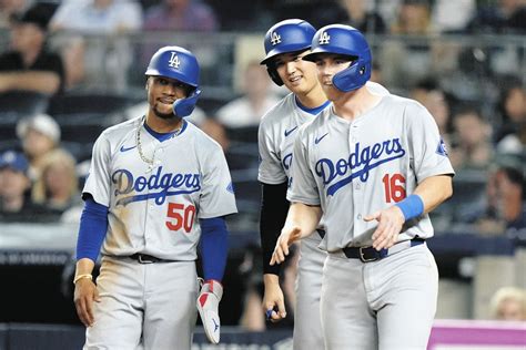 大谷翔平のドジャース、敵地でヤンキースに歴史的大勝 10得点以上は46年ぶり テオスカー・ヘルナンデスが満塁弾を含む2発6打点の大爆発：中日