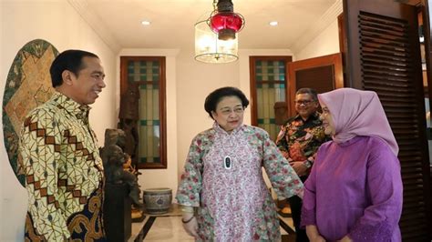 Jokowi Dan Iriana Silaturahmi Ke Kediaman Megawati Hasto Bocorkan