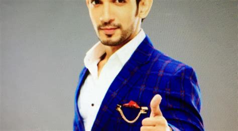 Arjun Bijlani Family Photos, Wife, Son, Father, Mother, Age, Biography