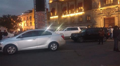 Por Estacionarse En El Zócalo Multan A Legisladores De Morena