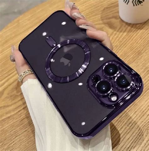 Чехол на iPhone 15 pro max Magsafe с защитой камеры фиолетовый - купить ...