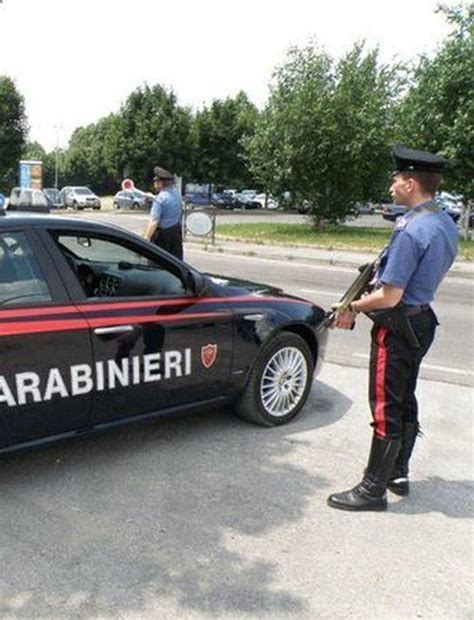 Inseguimento Sul Lungomare Bloccato Un Ragazzo