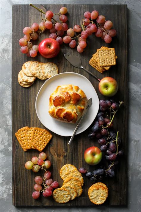 Brie En Cro Te With Jam Fruit Nuts Baked Brie In Puff Pastry