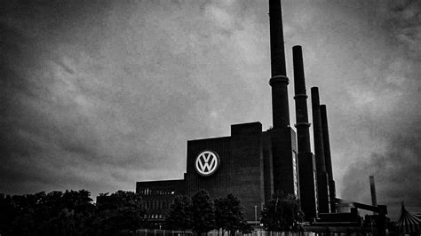 Erste Ma Nahmen In Der Vw Krise Volkswagen K Ndigt Tarifvertr Ge