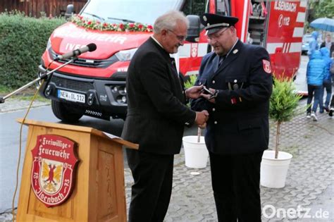 Neues Fahrzeug Der Feuerwehr Ilsenbach Gesegnet Onetz