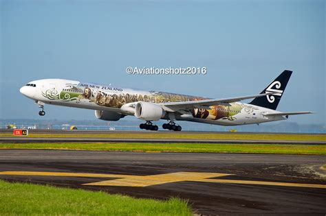 Aviationshotz Air New Zealand B777 300er Zk Okp Still In Hobbit Livery