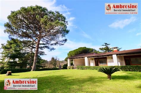 Villa In Vendita In Via Monterusciello 27 A Pozzuoli 350mq Casa It