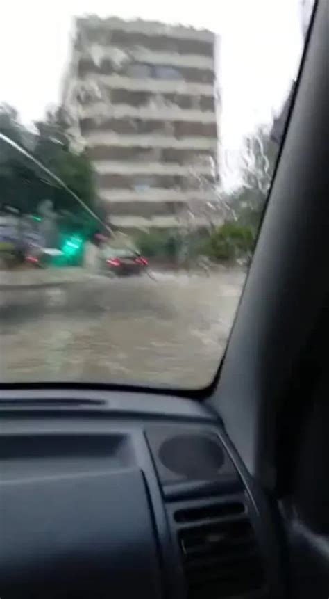 Las Fuertes Lluvias Provocan Inundaciones En Estella El Diario Vasco