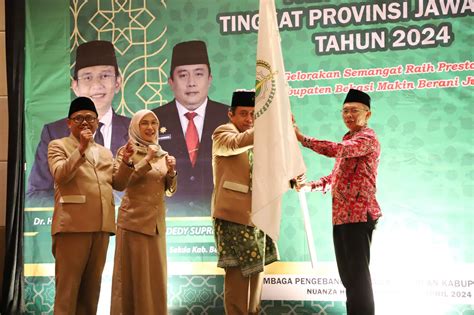 Siap Berlaga Di Panggung Mtq Jawa Barat Pj Bupati Bekasi Lepas Kafilah