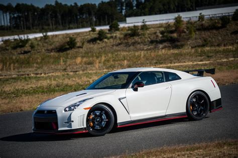 2015 Nissan Gt R Nismo Priced From 151 585