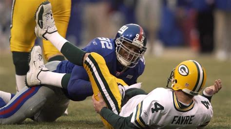 Look Mark Gastineau Confronts Brett Favre For Taking A Dive That