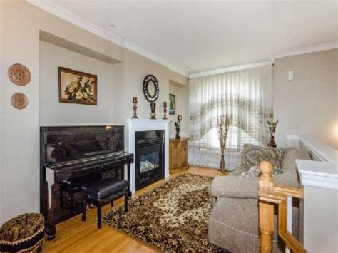 15 San Remo Terrace Etobicoke On Condosca