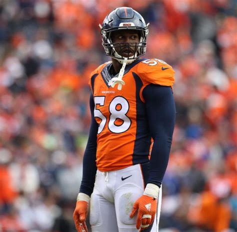 My Favorite Player Of All Time Linebacker Von Miller I Want To Meet